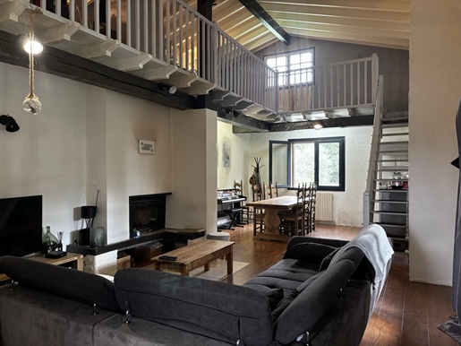 Property with equestrian facilities
