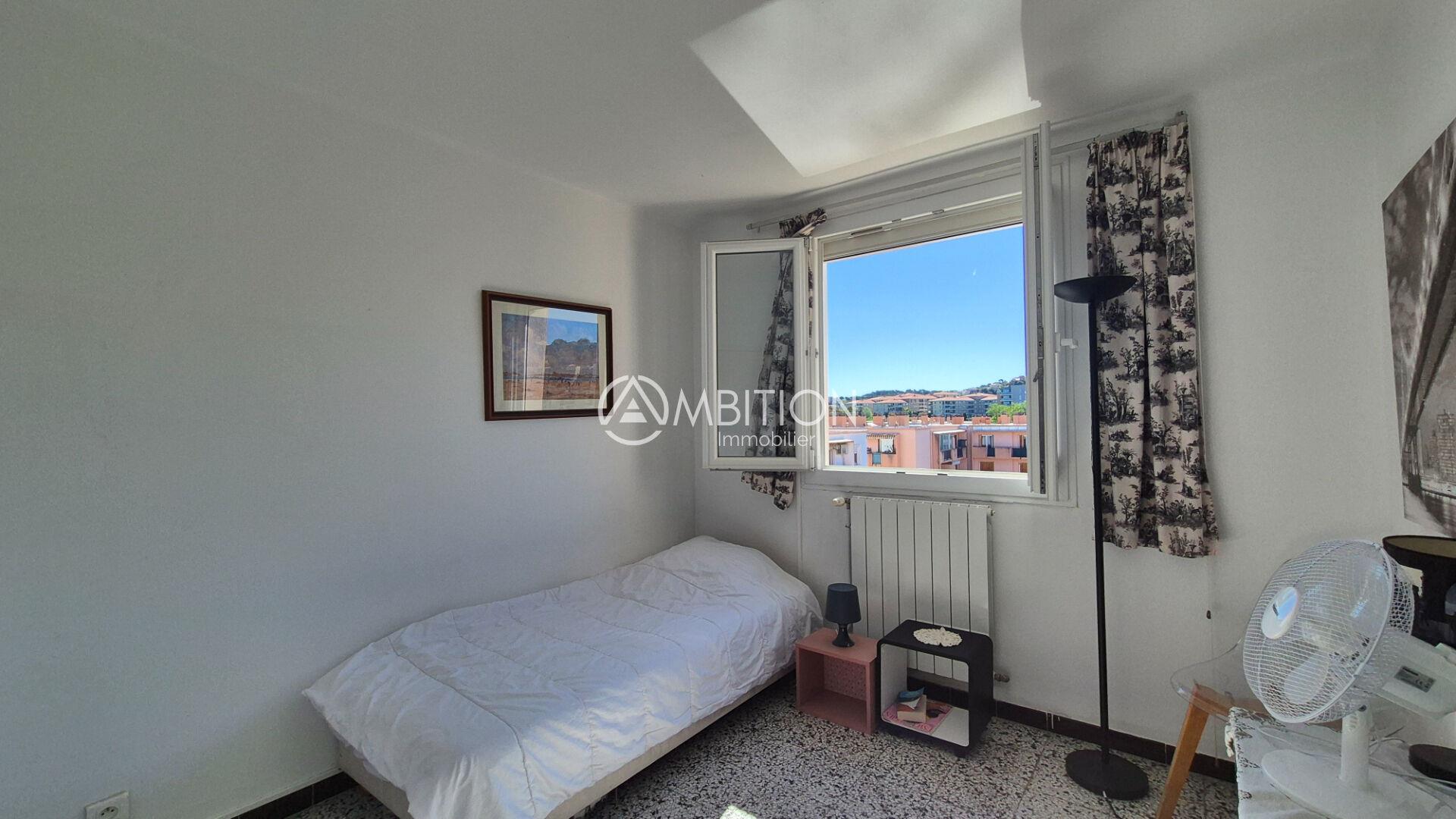 Purchase: Apartment (83700)