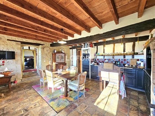 Maison En Pierre A La Campagne