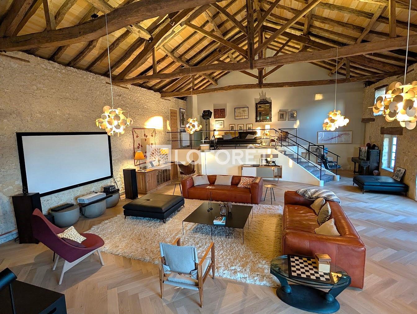 Maison de Maître gasconne, piscine , garage et son parc