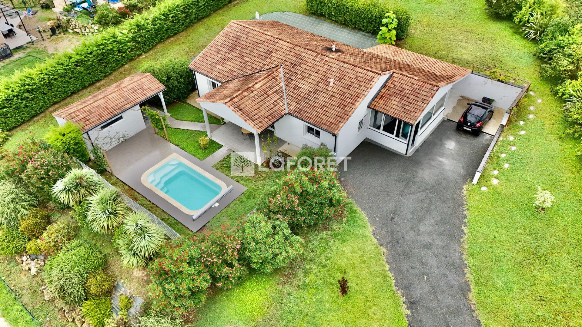 Single-storey house 3 bedrooms 130M2