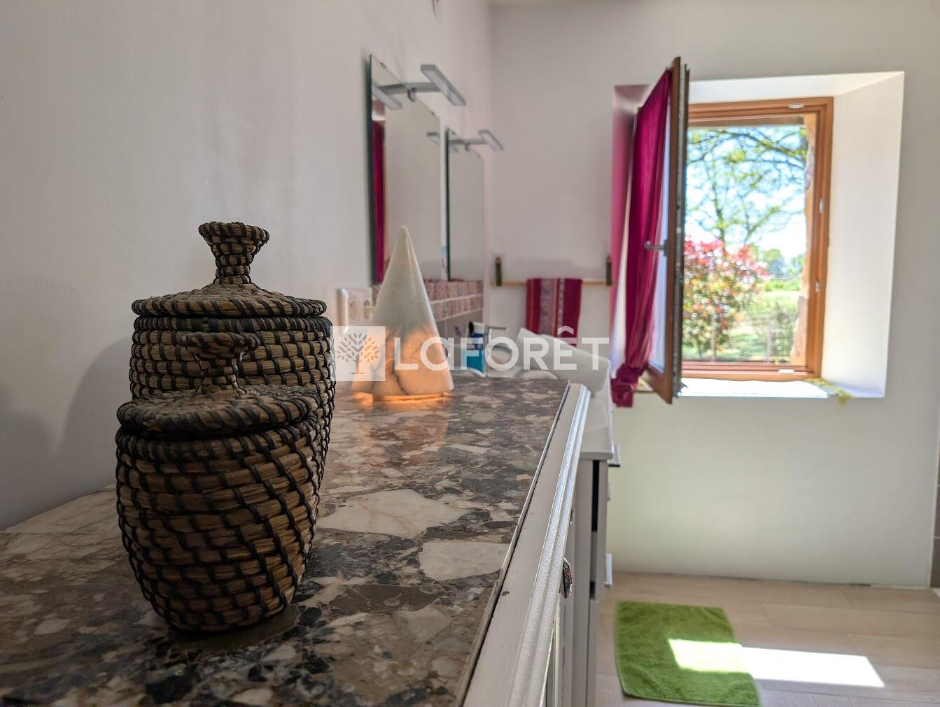 Propriété de charme avec gîte ou double habitation au coeur du Gers