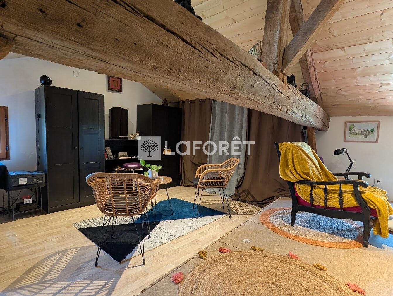 Propriété de charme avec gîte ou double habitation au coeur du Gers