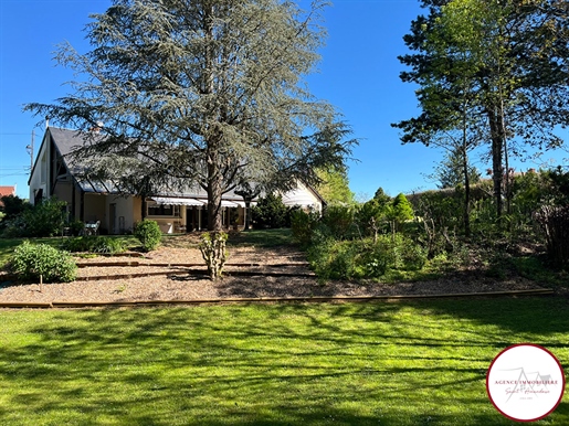 Casa d'architetto con 4 camere e giardino alberato - Saint Amand Montrond