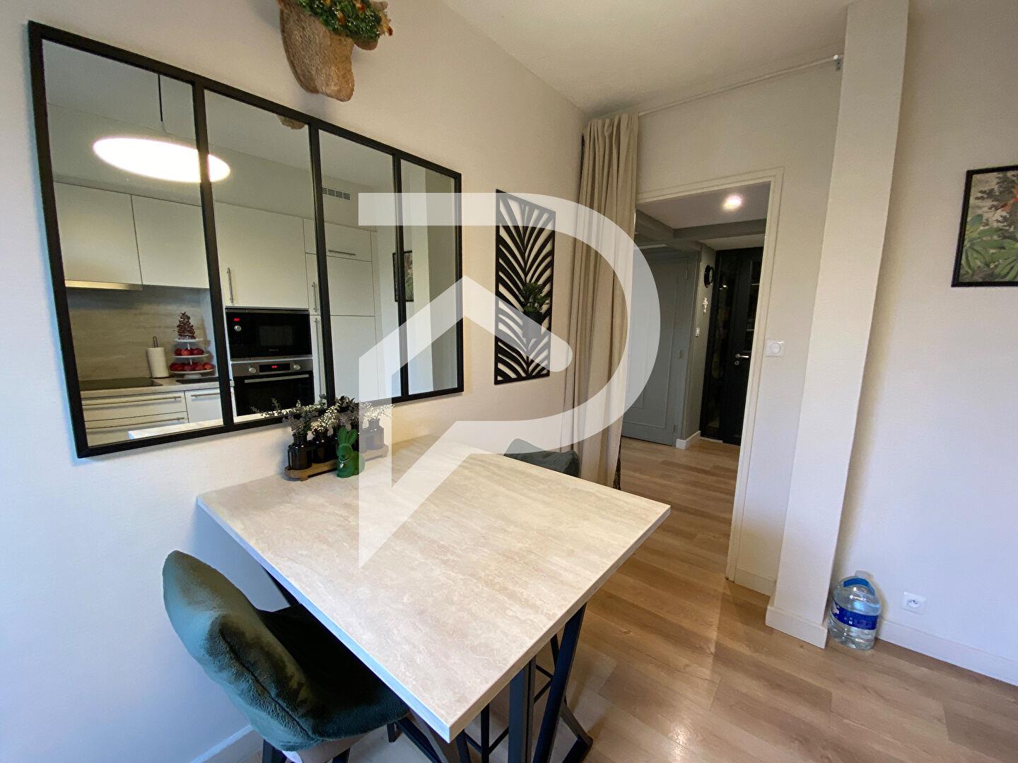 Duplex Mezzanine Apartment in Périgueux