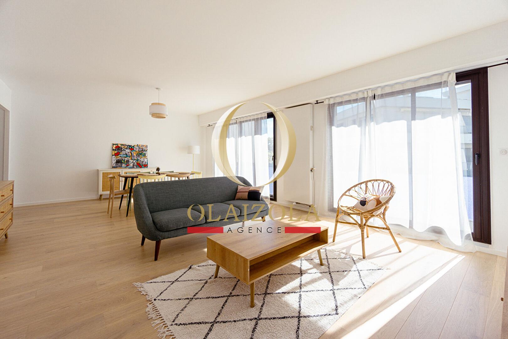 Biarritz Saint-Charles - T4 Traversant avec Balcon au Sud