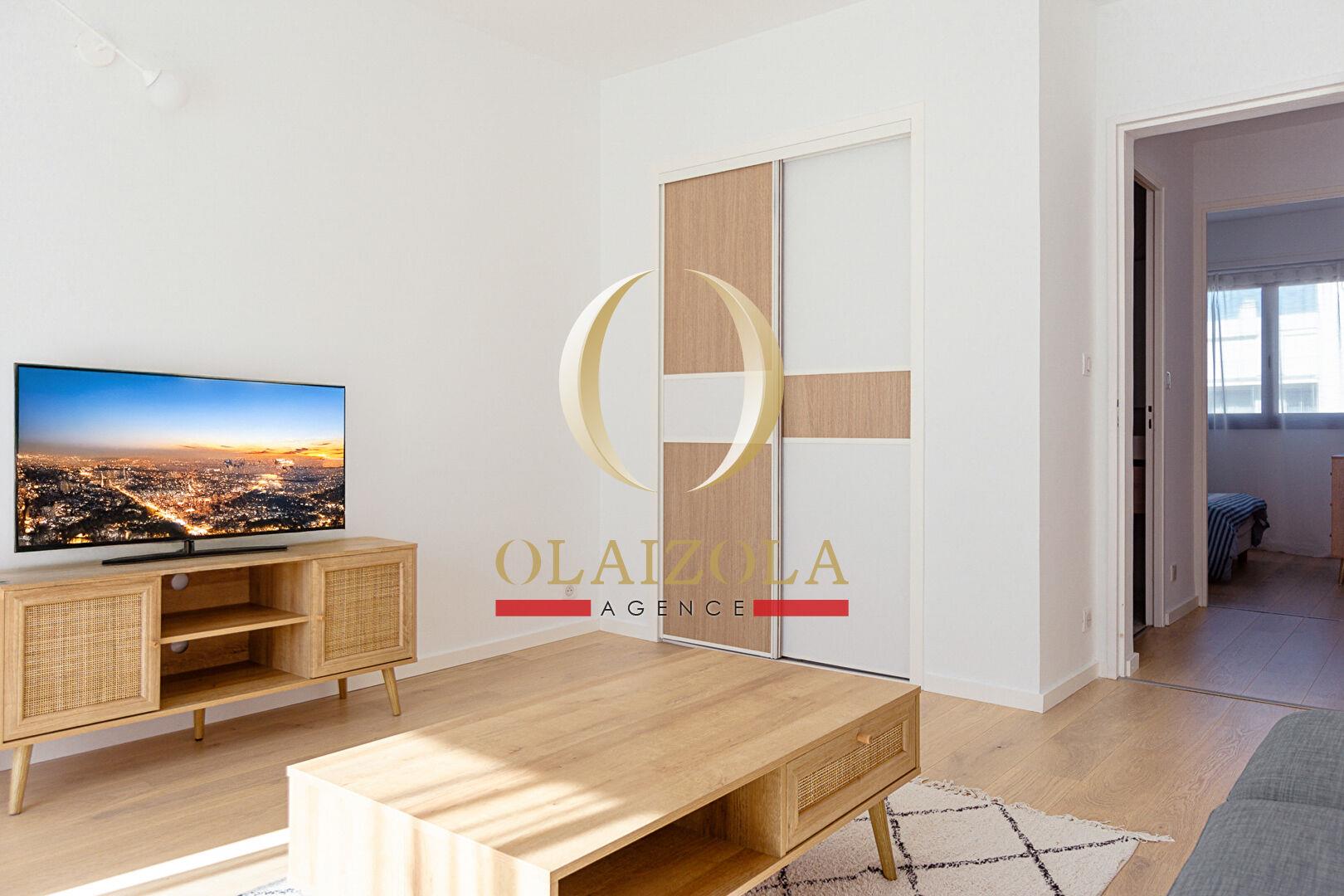 Biarritz Saint-Charles - T4 Traversant avec Balcon au Sud