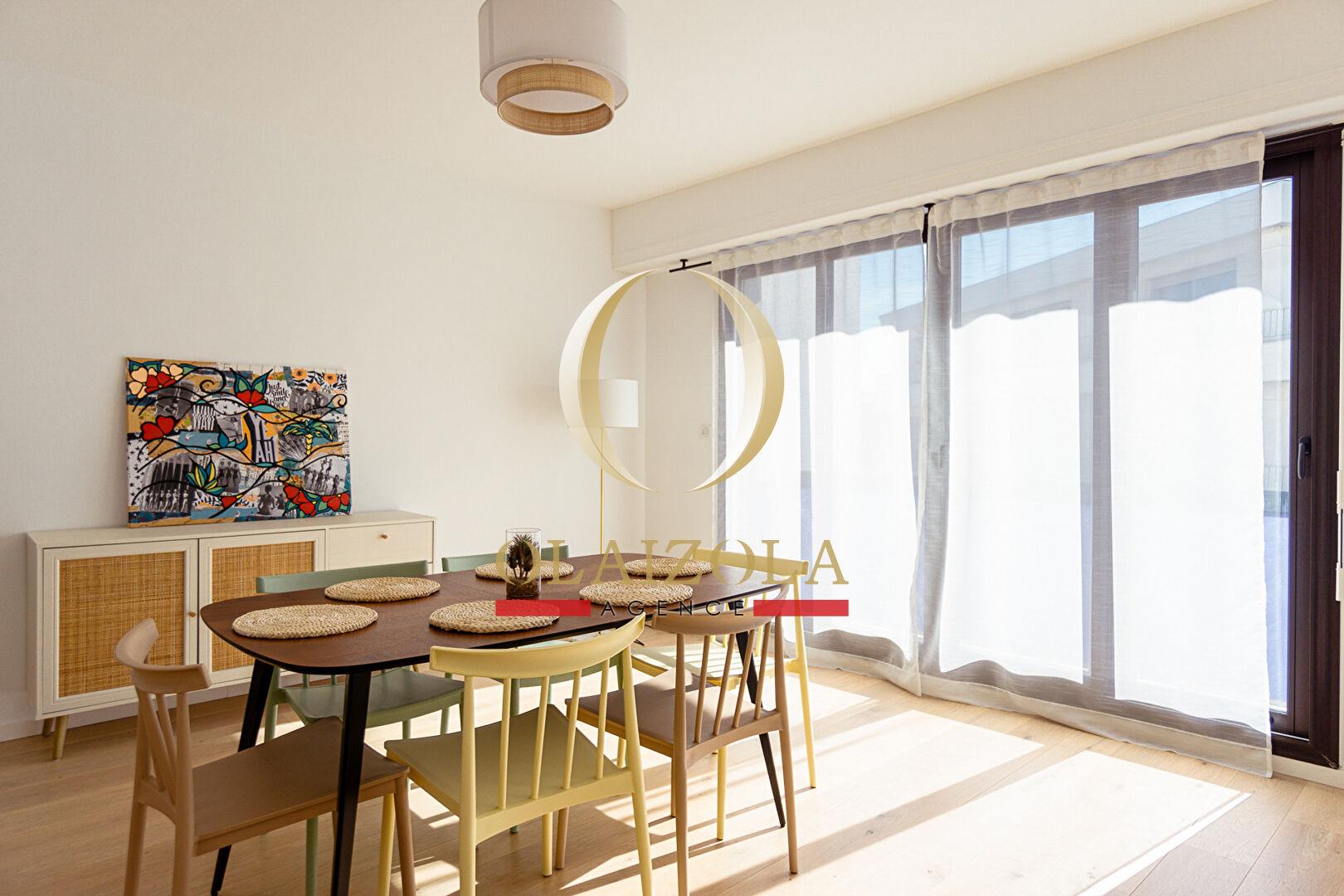 Biarritz Saint-Charles - T4 Traversant avec Balcon au Sud