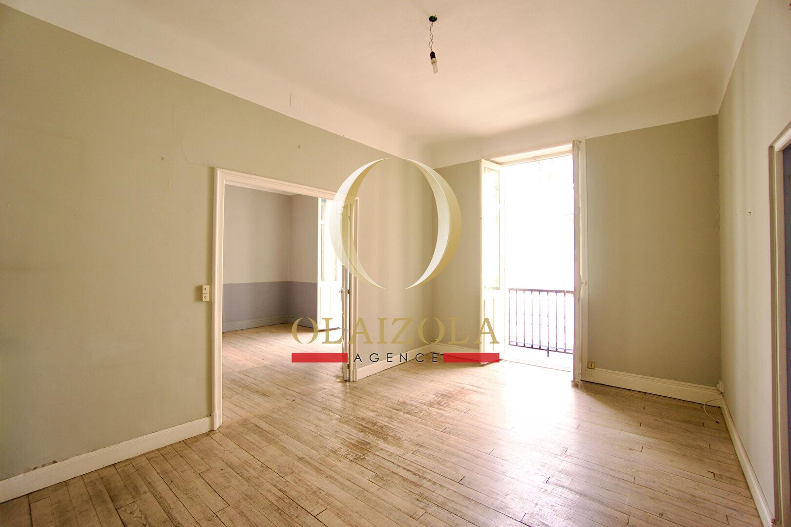 Compra: Apartamento (64200)