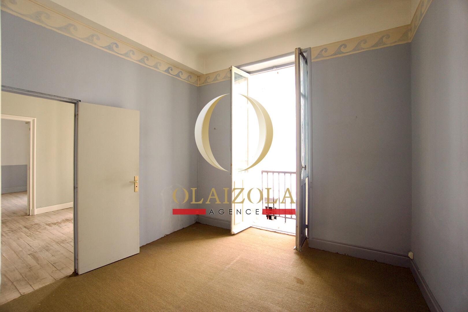 Compra: Apartamento (64200)