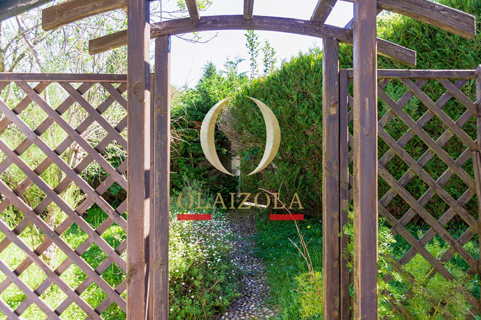 Saint-Jean-De-Luz - Spacious house with garage and bucolic garden in a quiet area.