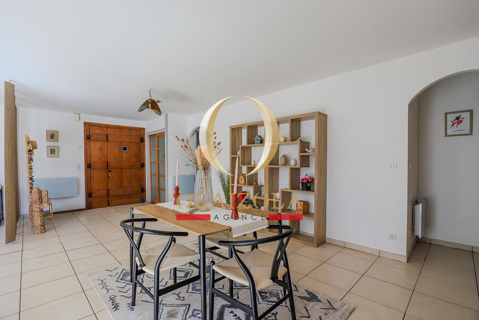 Saint Jean De Luz / Acotz - 4-room single-storey house with garage and beautiful garden.