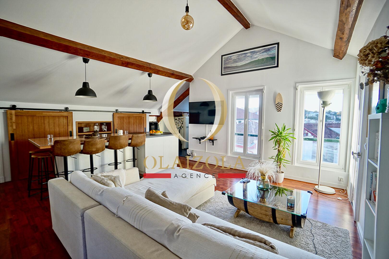 Saint Jean De Luz - Quartier Des Halles - T4 De 104M2 Au Sol - Refait Az Neuf En 2019 - Cave