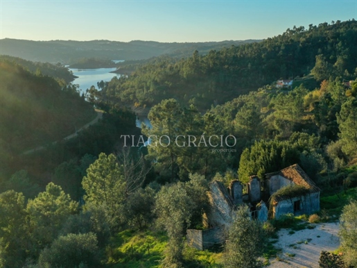 Ruin with lake view in Castelo de Bode dam