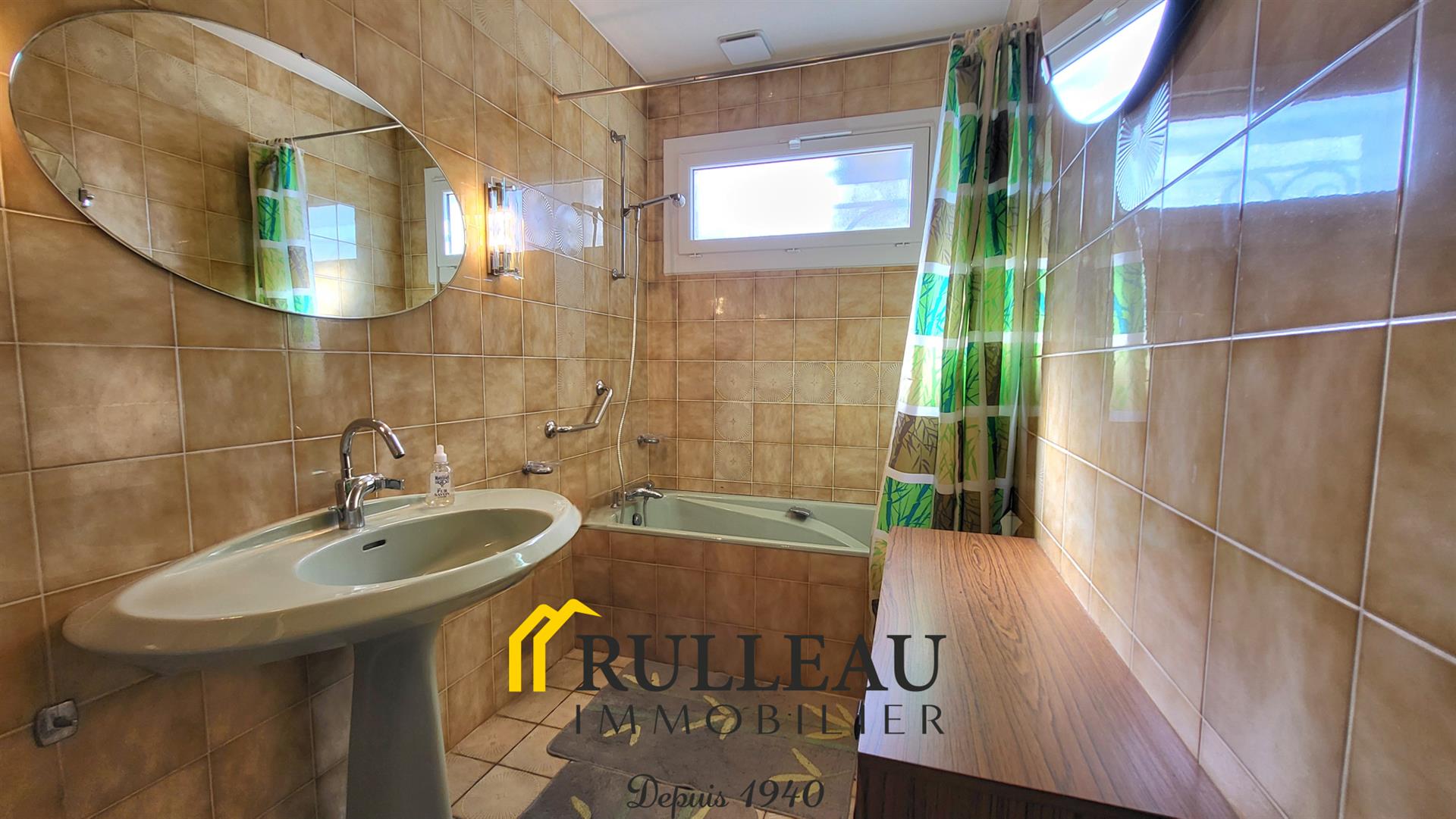 Vende-se casa térrea 117 m2 Hiper centro Saint-André-de-Cubzac Jardim, garagem e sob
