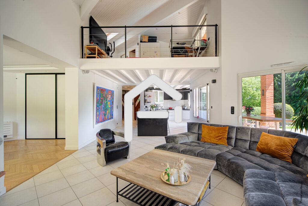 Toulouse North-East 5 Kms De La Rocade - Architect's Villa - 240 m² - Garage 6 Cars - Swimming Pool