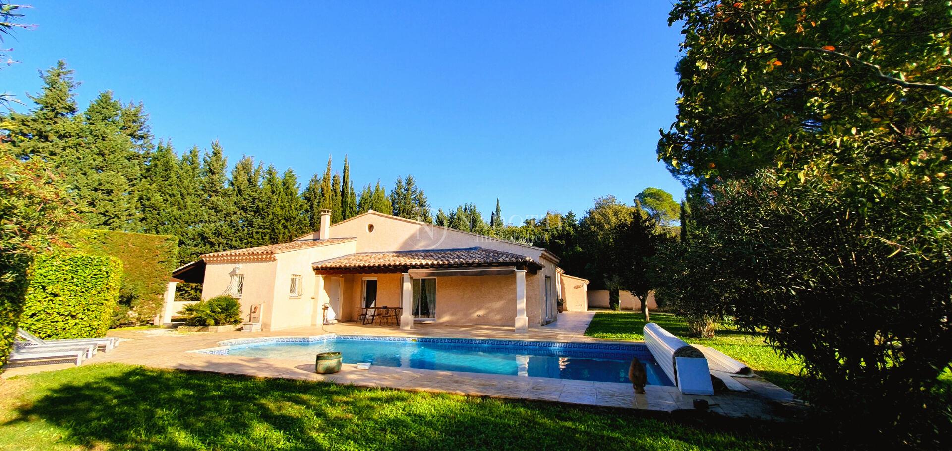Maison Pernes Les Fontaines 4 pièce(s) 210 m2