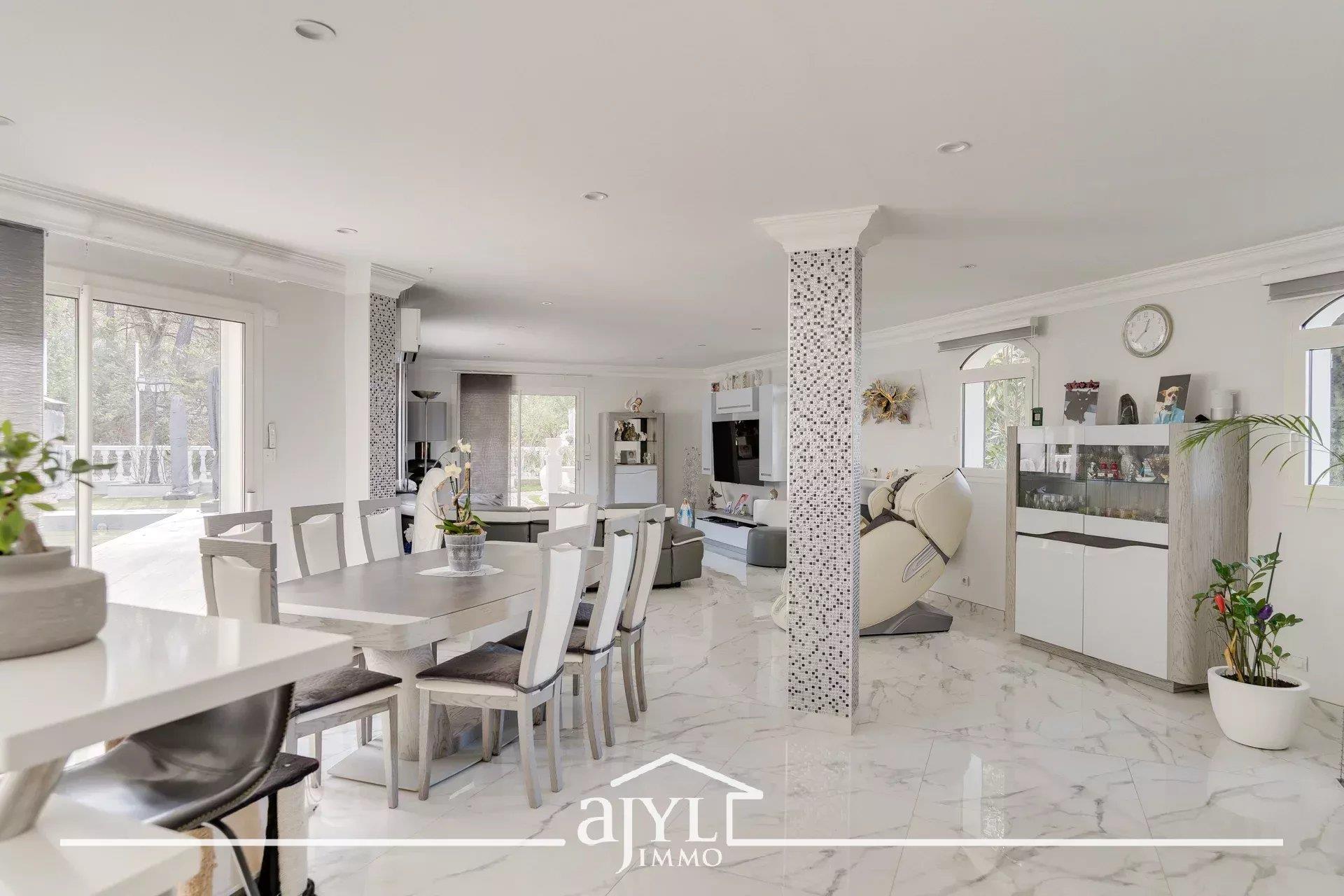 Maison à vendre, 295m², Gémenos