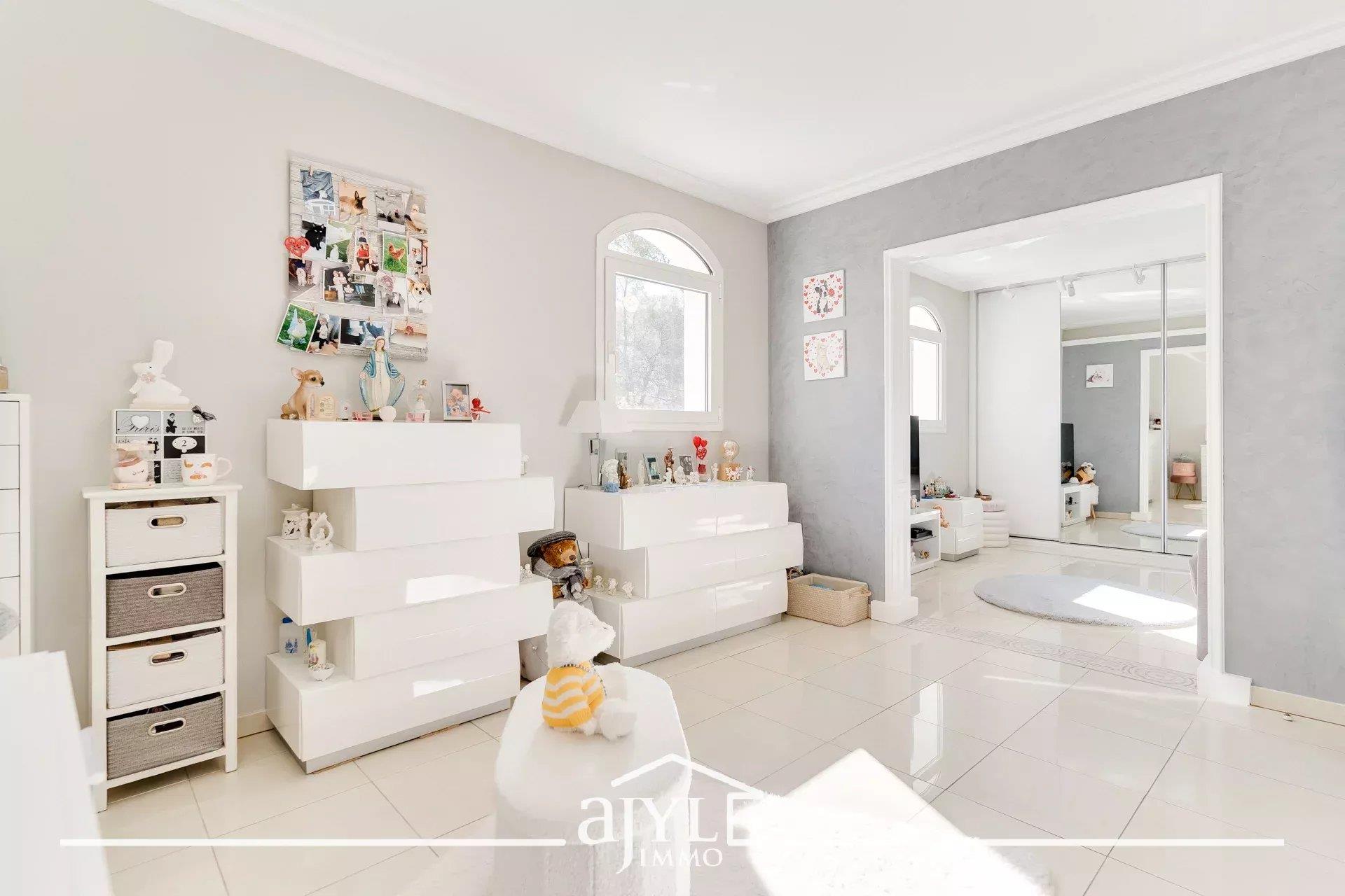 Maison à vendre, 295m², Gémenos