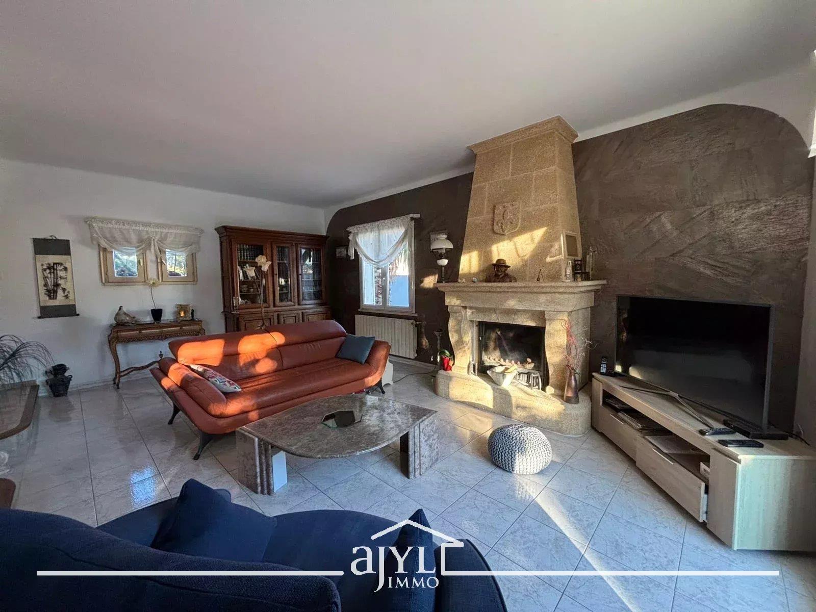 Purchase: House (13800)