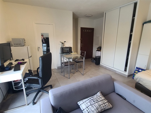 Studio with parking near faculty and city center