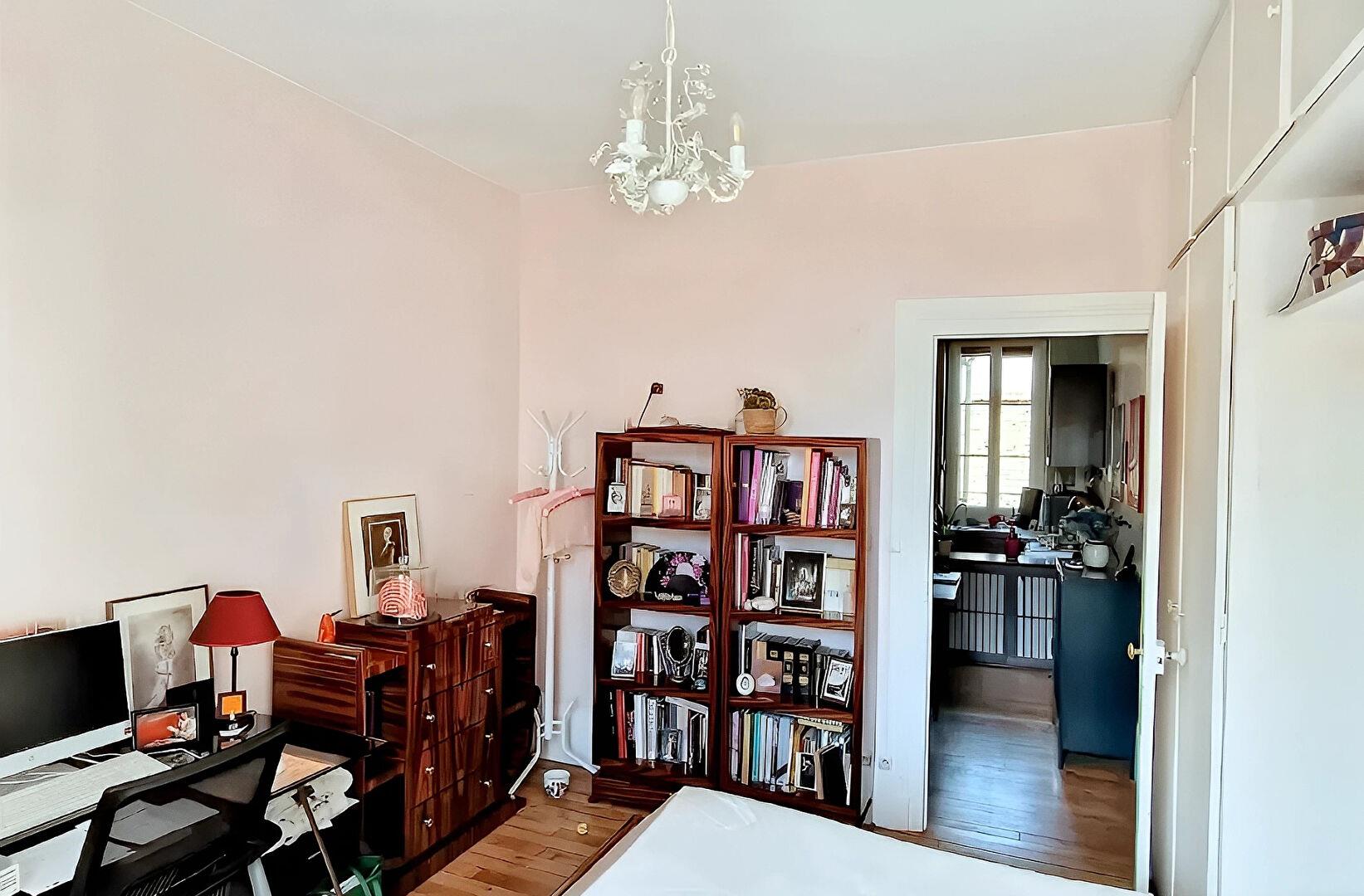 Charming renovated apartment 34 m² lower Montchapet