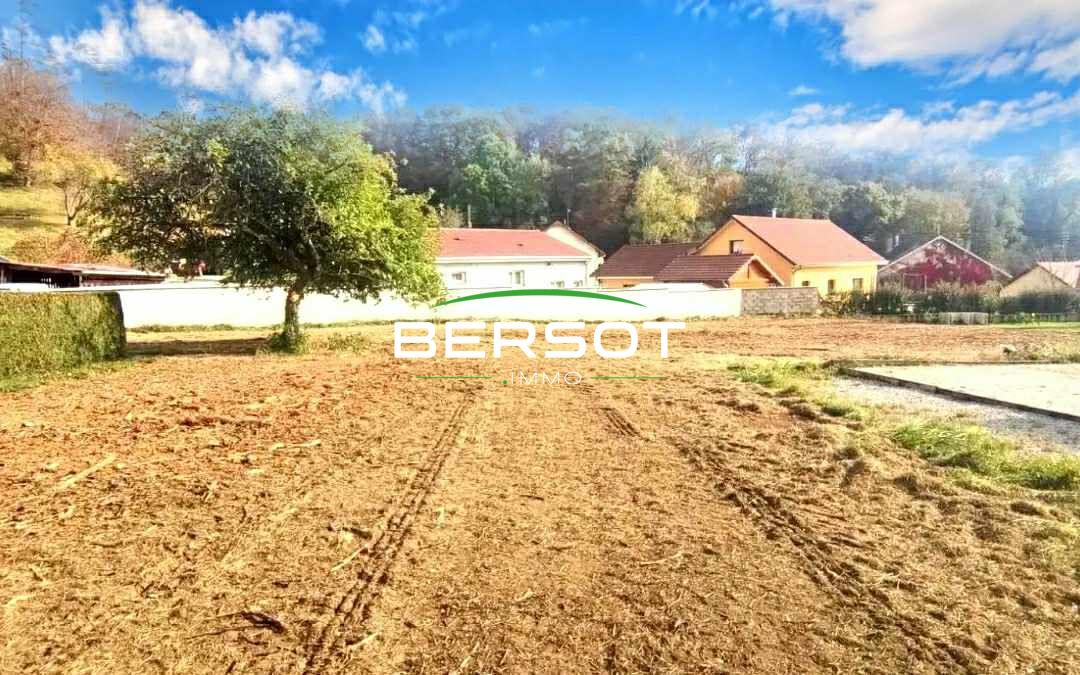 Compra: Terreno (25200)