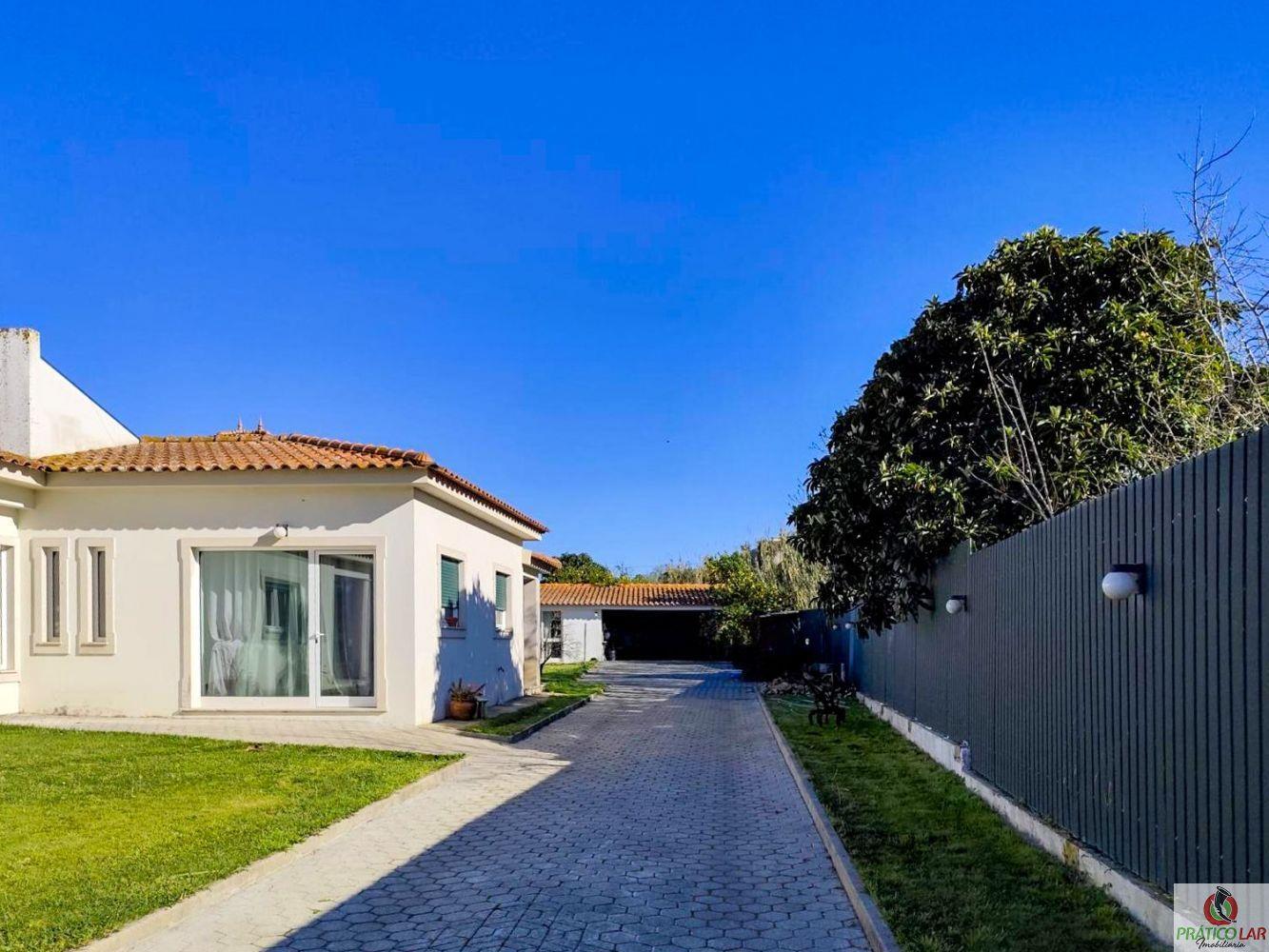 Compra: Vivenda (3770)