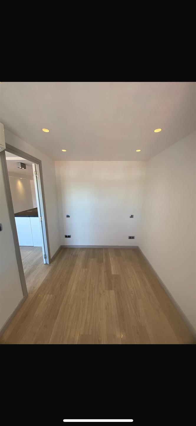 2-sobni stan 40m2 s velikom garažom. Mandelieu Capitou