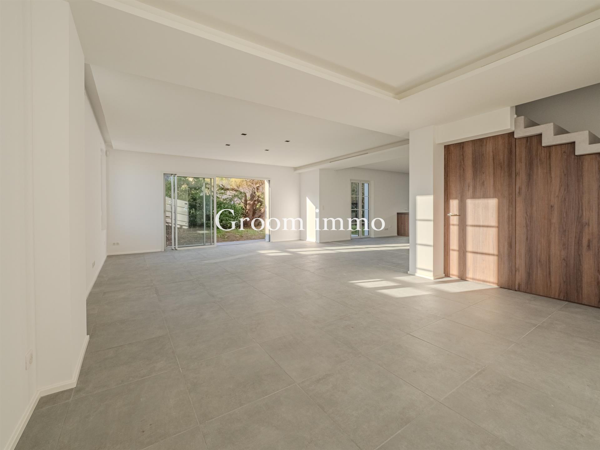 Compra: Vivenda (64200)