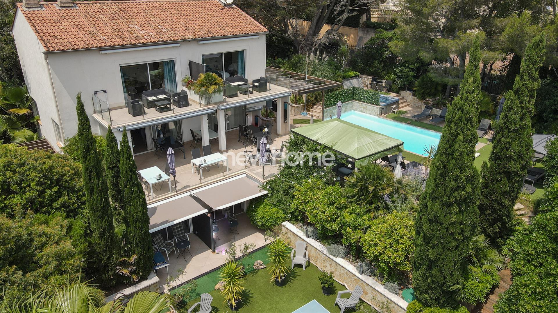 Compra: Vivenda (83600)