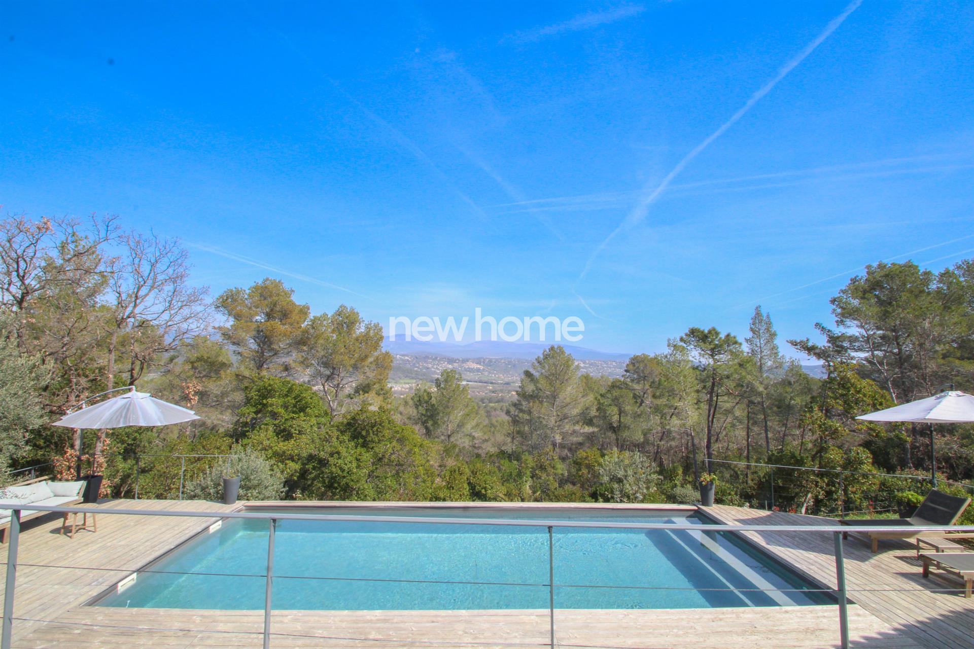 Exquisite Modern Villa with Panoramic Views