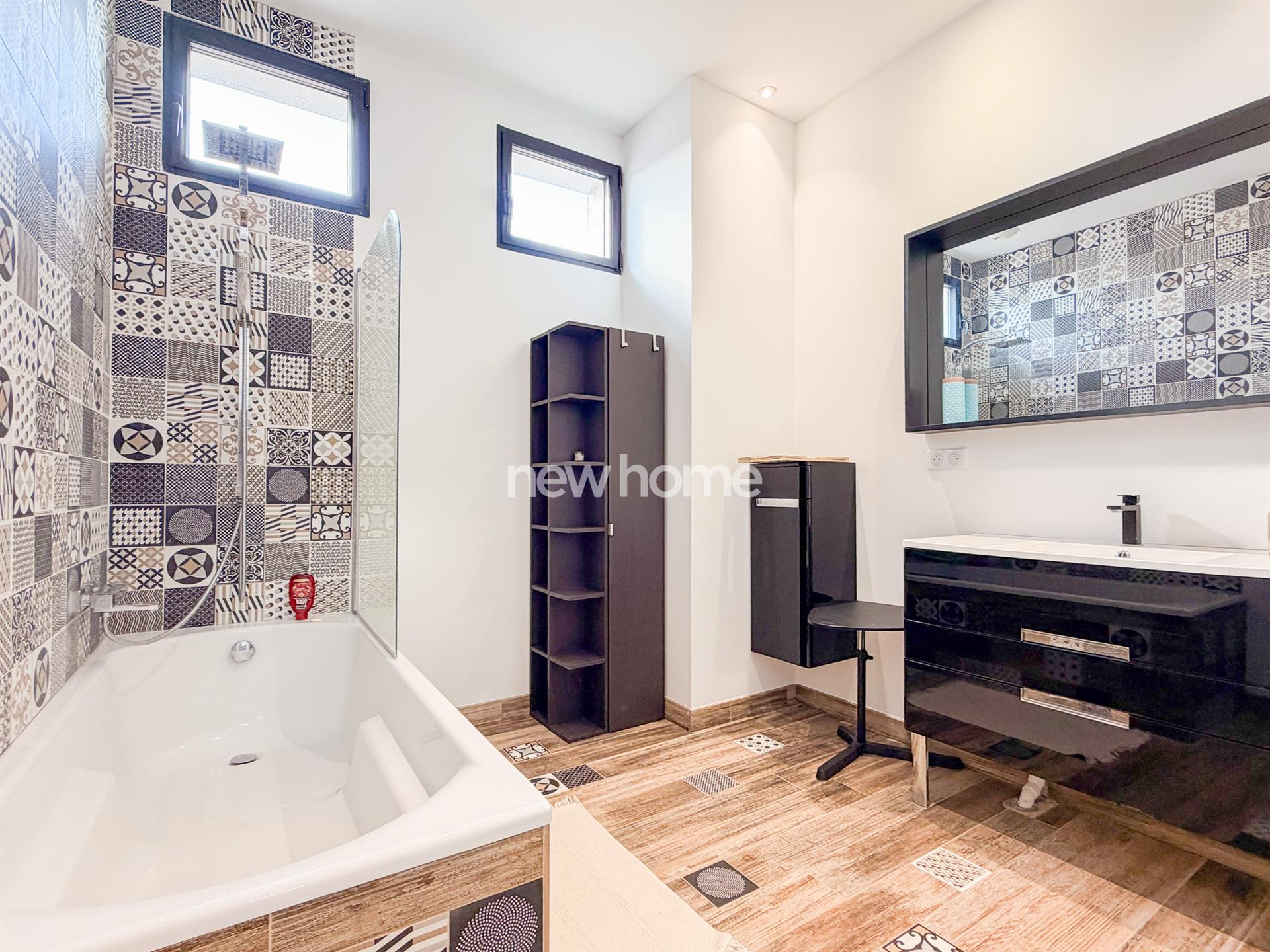 Moderne villa met uitzicht, zwembad en jacuzzi. - 14