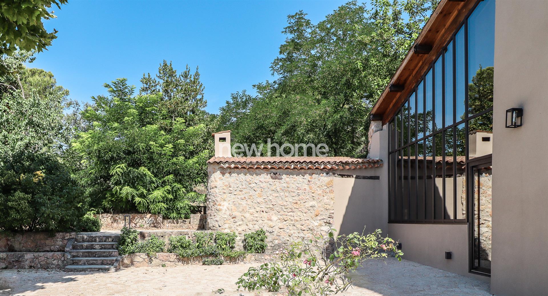 Compra: Vivenda (83600)
