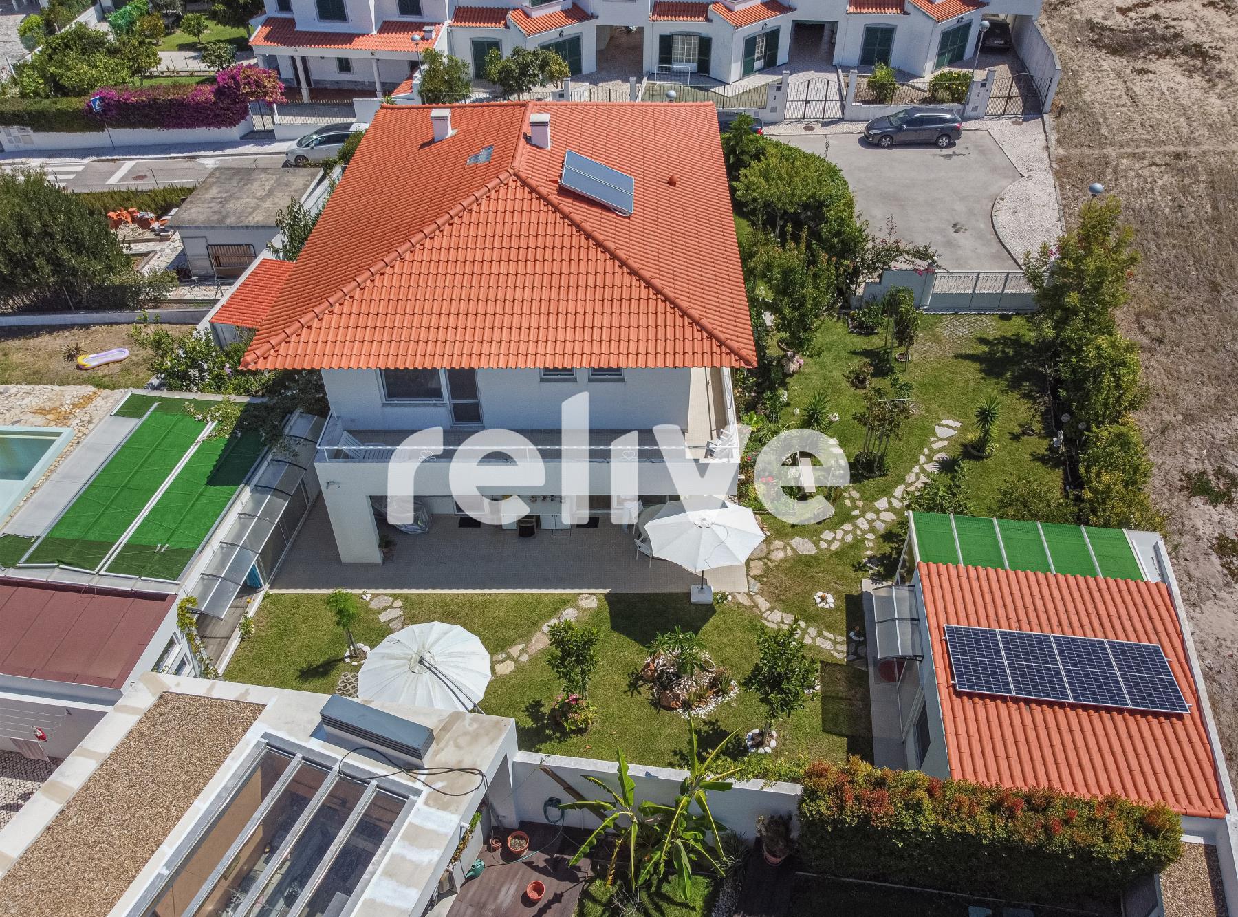 Vivenda T6 para venda !Conheça a sua casa de sonho na Lagoa Albufeira.