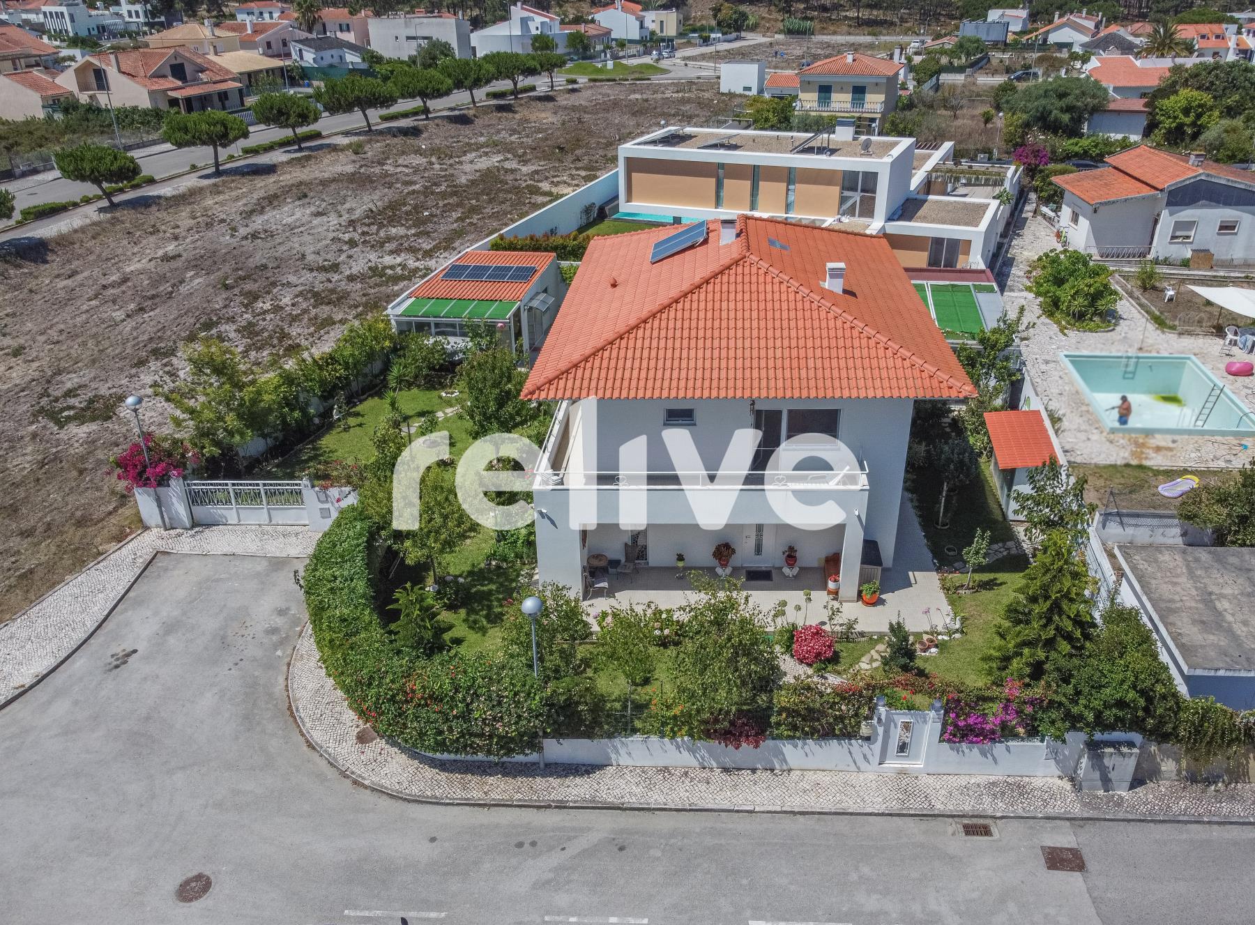 Vivenda T6 para venda !Conheça a sua casa de sonho na Lagoa Albufeira.