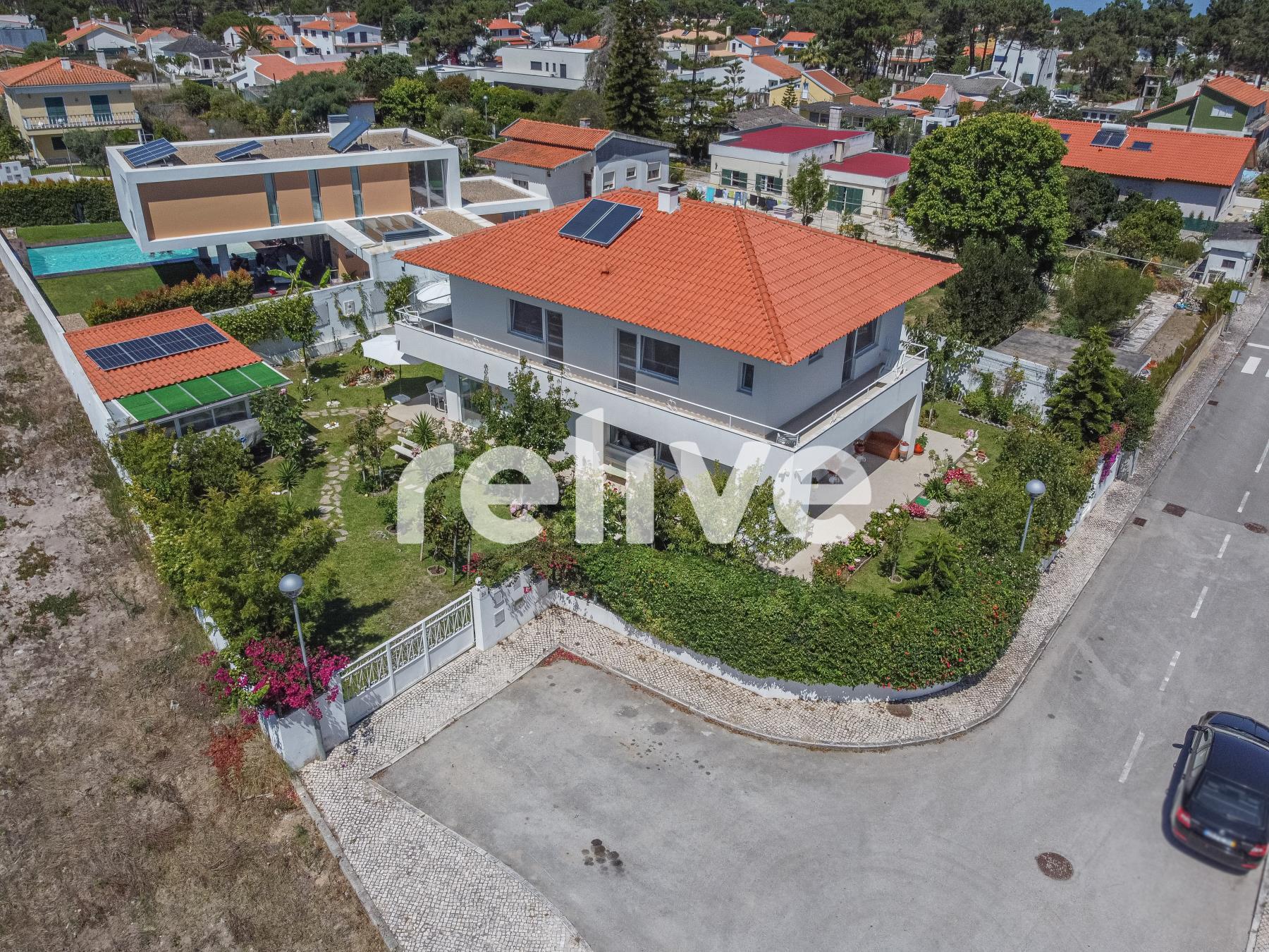 Vivenda T6 para venda !Conheça a sua casa de sonho na Lagoa Albufeira.