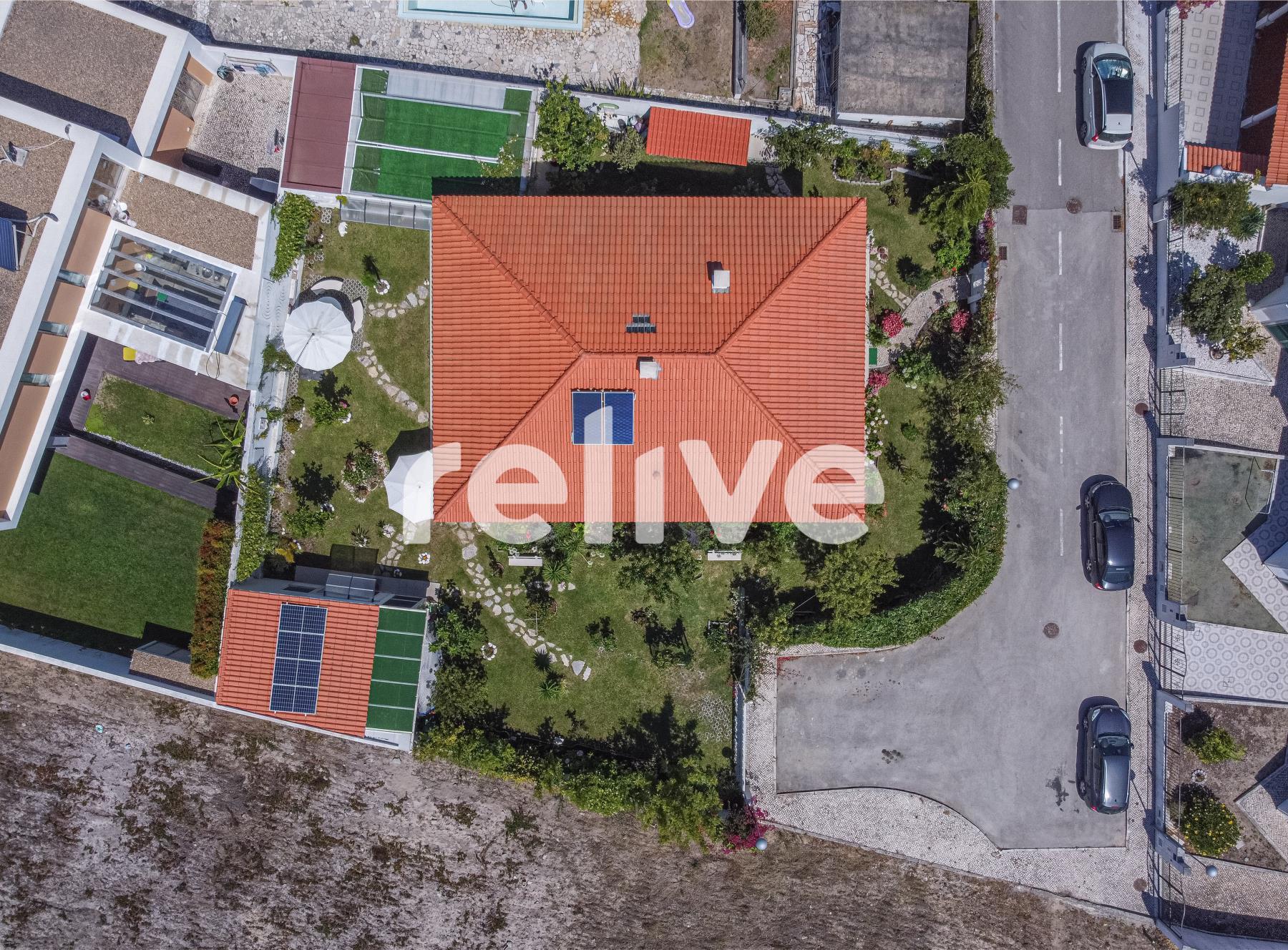 Vivenda T6 para venda !Conheça a sua casa de sonho na Lagoa Albufeira.