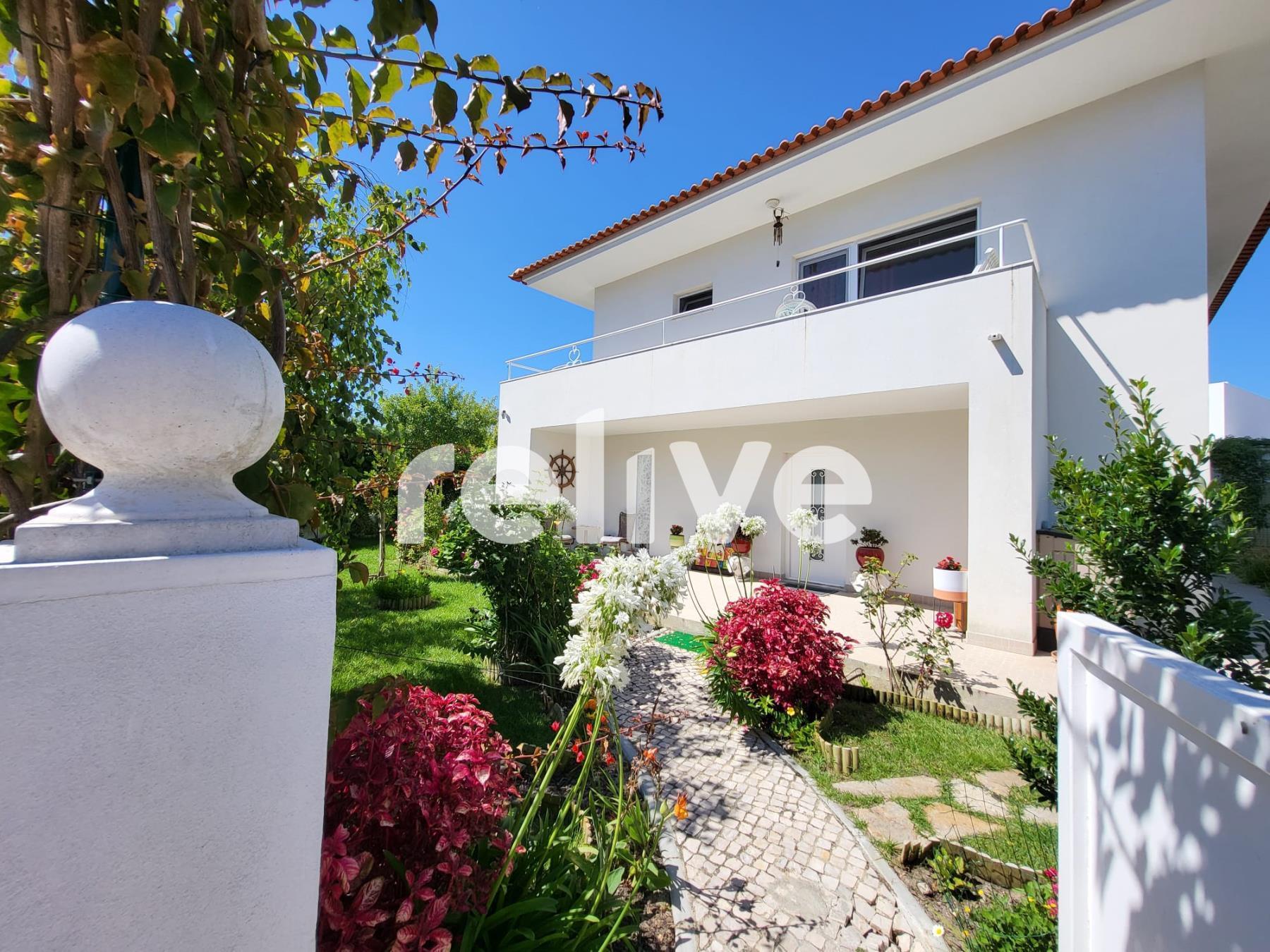 Vivenda T6 para venda !Conheça a sua casa de sonho na Lagoa Albufeira.