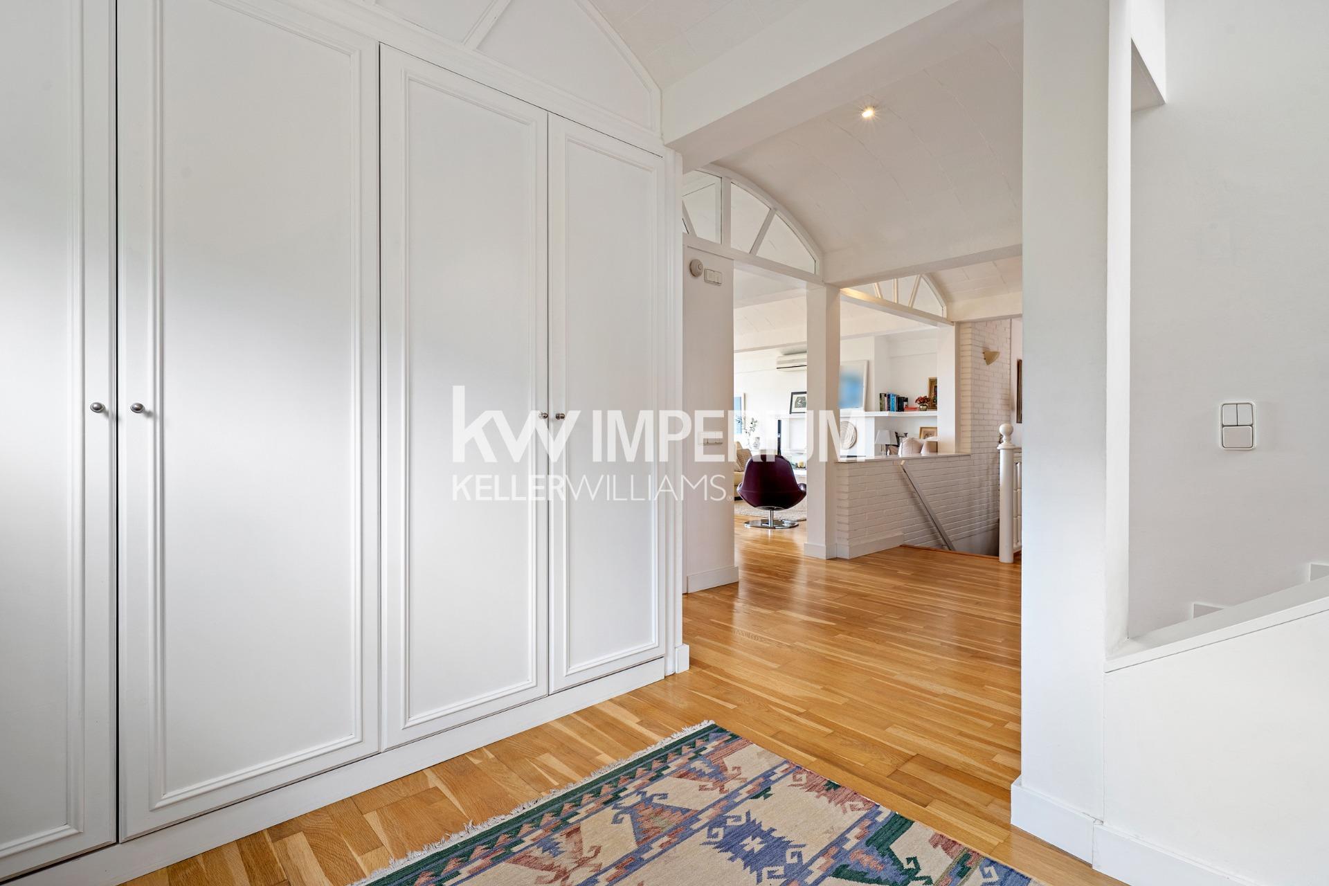 Purchase: House (43007)