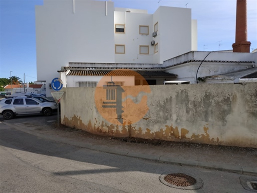 Stedelijk Land Met 602 M2 In Het Centrum Van Vila Nova De Cacela - Mogelijkheid Van Contruir Een Geb