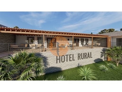 Quinta Ilha da Madeira à Albufeira avec projet approuvé pour l'hôtel rural avec 2000m2