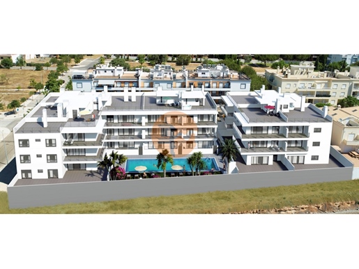 3 bedroom apartment in development with swimming pool and sea view