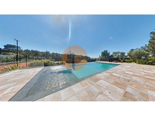Fantastische Vrijstaande Villa V4 met zwembad veld padel in de buurt van Ericeira