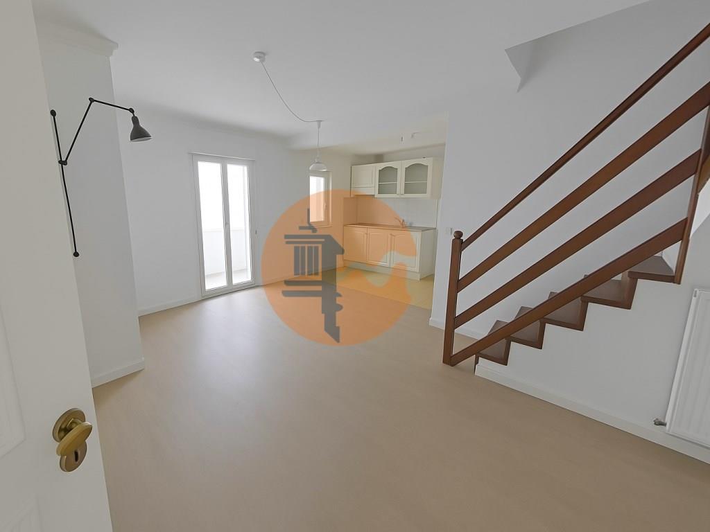 Duplex-Wohnung mit 2+2 Schlafzimmern und Blick auf den Fluss Guadiana
