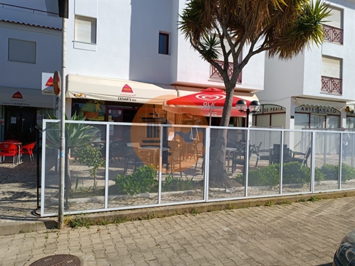 Bar - Café - Snack Bar - Com Três Esplanadas - Dois Ambientes Em Altura - Próximo Da Praia - Algarve