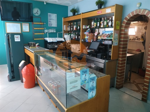 Bar - Café - Snack Bar - Com Três Esplanadas - Dois Ambientes Em Altura - Próximo Da Praia - Algarve