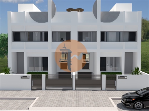 Nuova villa con 4 camere da letto con terrazza con jauzzi a Tavira