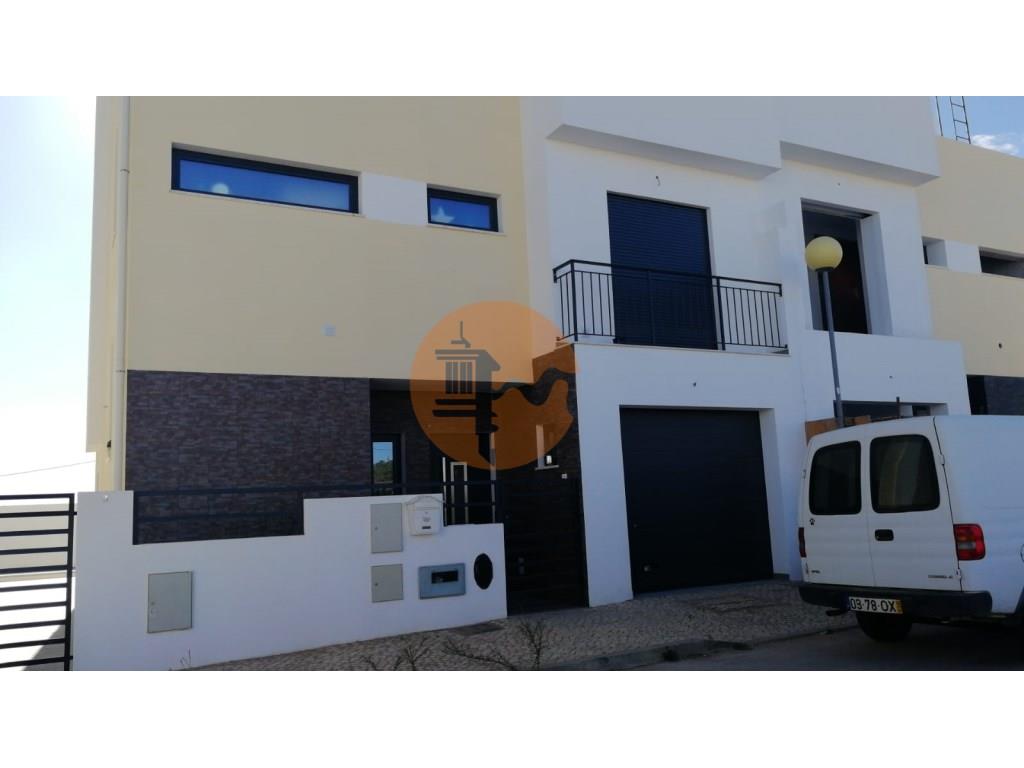 Huis V3 in aanbouw in de omgeving van Santa Rita, Vila Nova de CCacela