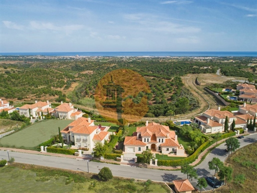 Plot of land intended for the construction of a single-family villa in Golf Monte Rei